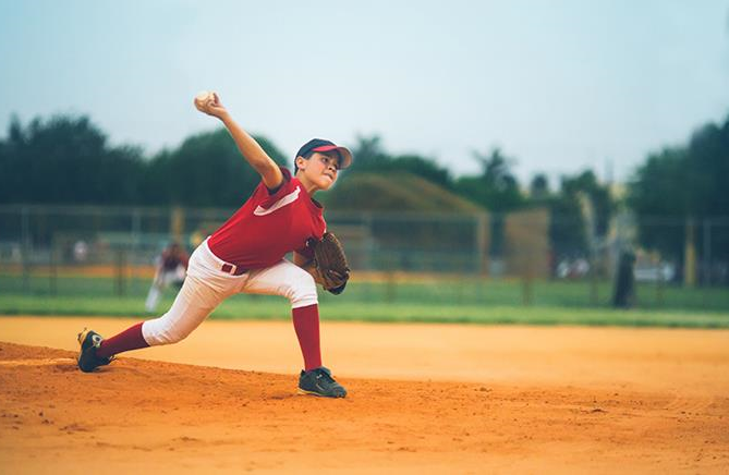 Pain Triceps Biceps Pitching or Throwing Baseball